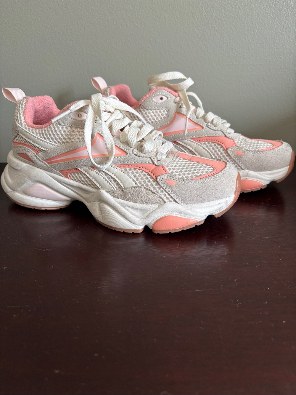 Reebok Women’s Chunky Sneakers - Cream & Coral Pink